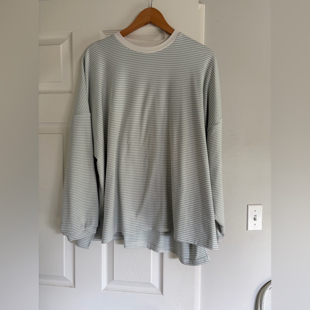 Carly Jean Los Angeles Dylan Striped Long Sleeve Pullover - Blue and White